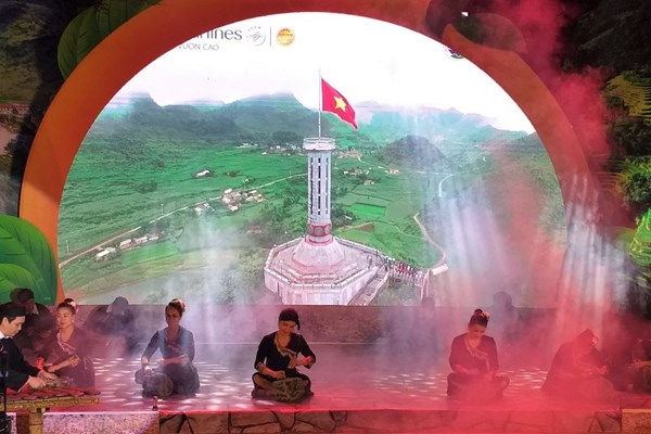 Vẻ đẹp biên cương xa xôi giữa lòng Hà Nội - Anh 4