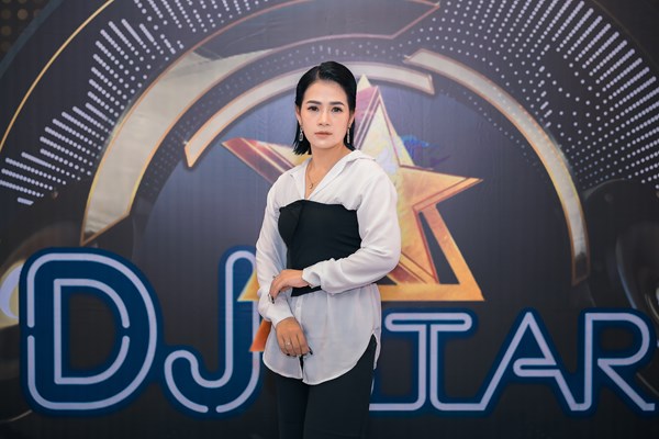 Cuộc đối đầu tràn ngập những giọt nước mắt - Anh 2