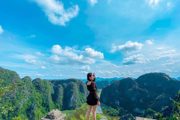 Top 3 thắng cảnh Ninh Bình nên đi nhất Tết dương lịch 2021 - Anh 1