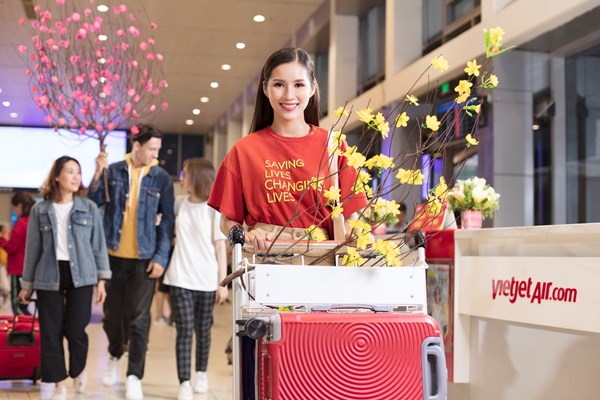 Vận chuyển mai, đào sớm nhất dịp Tết Tân Sửu 2021 cùng Vietjet - Anh 1
