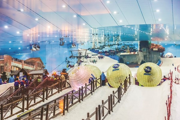 Tập đoàn Crystal Bay: Ẩn số bất ngờ trên thị trường du lịch - Anh 4