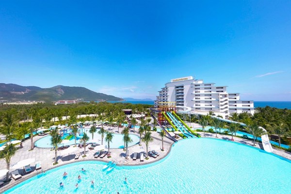 Tập đoàn Crystal Bay: Ẩn số bất ngờ trên thị trường du lịch - Anh 1