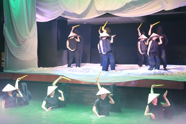 Thử nghiệm với Trăng: Rối biến hóa để “bắt tay” du lịch - Anh 4