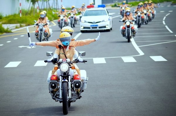 Hà Nội phân luồng giao thông diễn tập bảo vệ Đại hội XIII - Anh 1