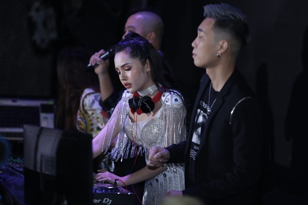Nhiều DJ chọn ca khúc cách mạng đưa vào Vinahous - Anh 2