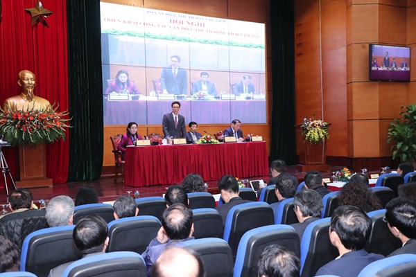 Phó Thủ tướng Vũ Đức Đam:  Những giá trị nhân văn tốt đẹp của dân tộc luôn được khơi dậy trong hoàn cảnh khó khăn nhất - Anh 1