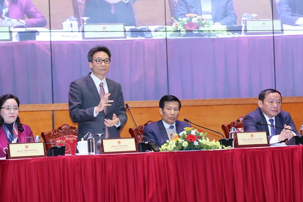 Phó Thủ tướng Vũ Đức Đam:  Những giá trị nhân văn tốt đẹp của dân tộc luôn được khơi dậy trong hoàn cảnh khó khăn nhất - Anh 2