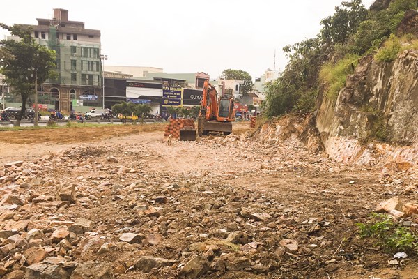 Dự án hoa viên TP Quy Nhơn (Bình Định): Tự ý xây dựng khi chưa có giấy phép - Anh 1