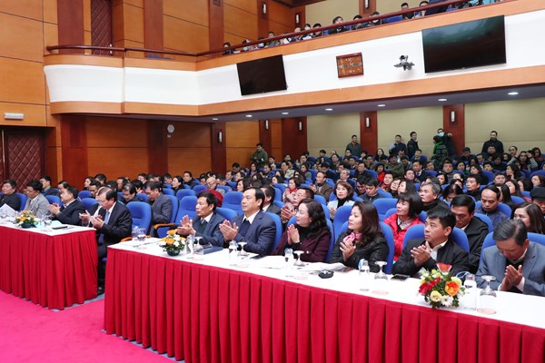 Bộ trưởng Nguyễn Ngọc Thiện: Công tác xây dựng Đảng cần quan tâm đến công tác giáo dục chính trị, tư tưởng và công tác kiểm tra giám sát cần đi sớm một bước - Anh 4