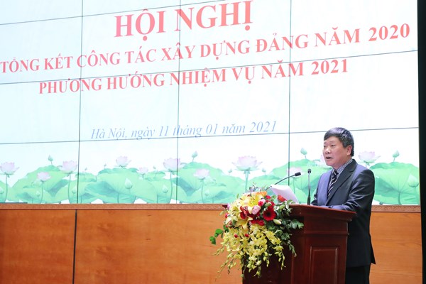 Bộ trưởng Nguyễn Ngọc Thiện: Công tác xây dựng Đảng cần quan tâm đến công tác giáo dục chính trị, tư tưởng và công tác kiểm tra giám sát cần đi sớm một bước - Anh 3