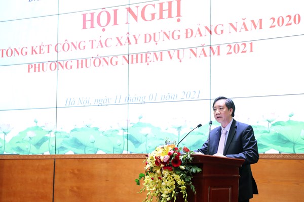 Bộ trưởng Nguyễn Ngọc Thiện: Công tác xây dựng Đảng cần quan tâm đến công tác giáo dục chính trị, tư tưởng và công tác kiểm tra giám sát cần đi sớm một bước - Anh 5