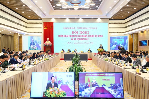 Niềm tin về chính sách, đảm bảo an sinh xã hội của nhân dân ở mức cao - Anh 2