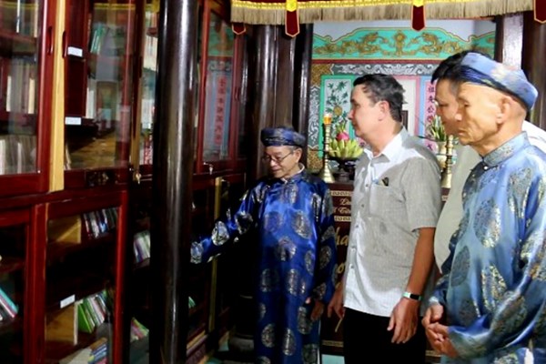 Gần hơn với​​​​​​​ văn hóa Cố đô - Anh 2