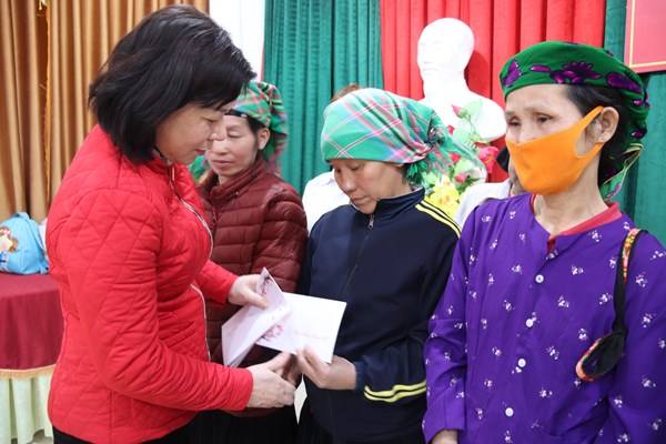 Báo Văn Hóa tặng quà Tết đồng bào nghèo huyện Bắc Mê, tỉnh Hà Giang - Anh 14