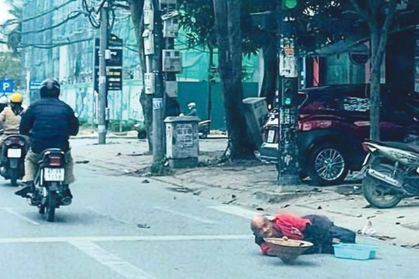 Điều tra, xử lý tình trạng “chăn dắt” hàng rong, ăn xin ở TP Vinh - Anh 1