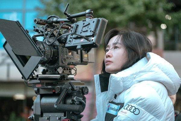 Nữ hoàng điện ảnh Kim Hye-soo trở lại với khán giả Việt Nam trong 