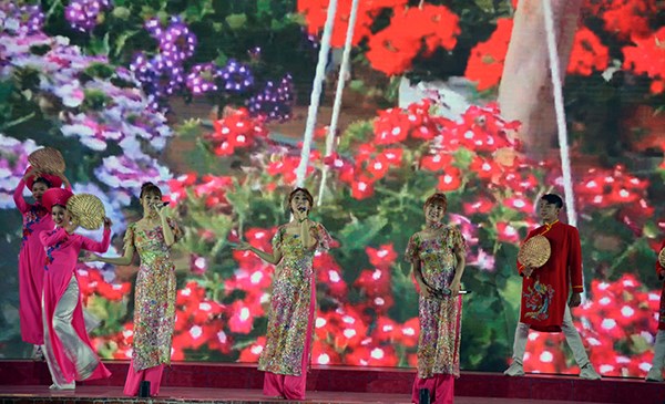 TP. HCM chính thức khai mạc Lễ hội Tết Việt 2021 - Anh 4