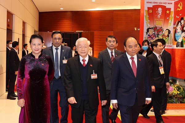 Ngày làm việc đầu tiên của Đại hội XIII - Anh 5