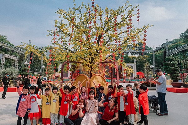 “Đến đây các con hiểu hơn về Tết cổ truyền” - Anh 1