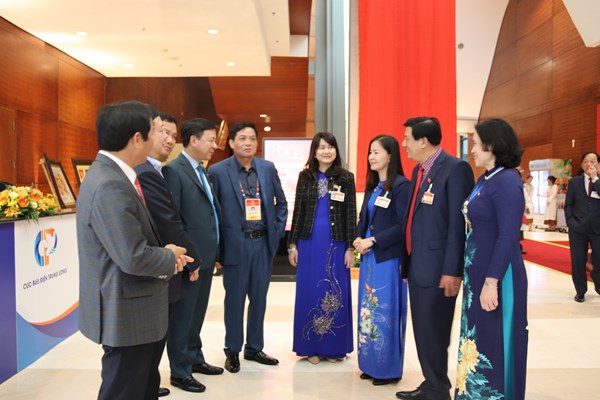 Đưa văn hoá và con người Hà Nội trở thành giá trị tinh thần to lớn - Anh 2