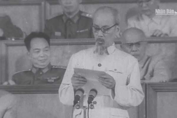 Phim tài liệu 