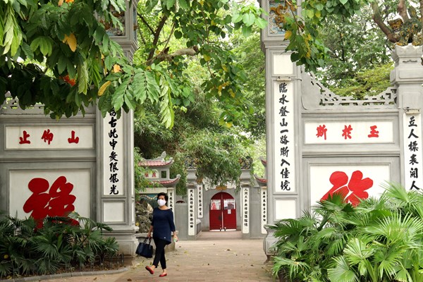 Hà Nội là 1 trong 10 điểm đến hàng đầu thế giới năm 2021 - Anh 1