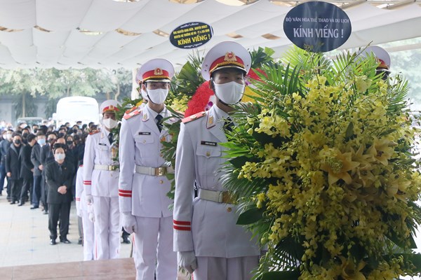 Tiễn biệt nguyên Thứ trưởng Bộ VHTTDL, GS.NSND Trung Kiên - Anh 2