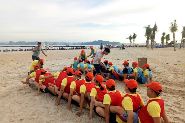 Bình tĩnh ứng phó với dịch - Anh 1