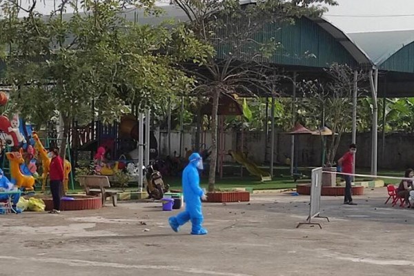 Tết đặc biệt với các cháu học sinh cách ly tại Trường Mầm non Bạch Đằng (Hải Dương) - Anh 2