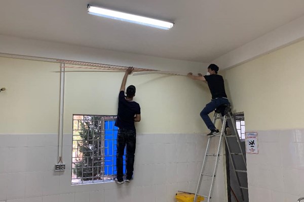 Những thiết bị hiện đại nhất điều trị bệnh nhân Covid-19 đã có mặt tại Điện Biện - Anh 2