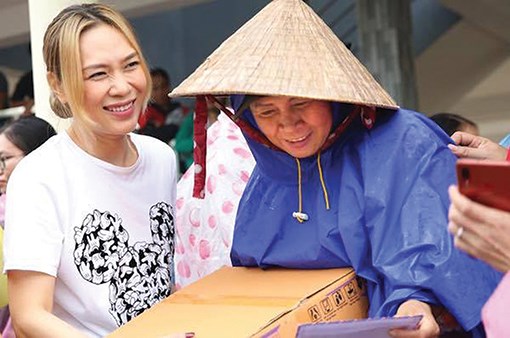 Bao la những trái tim hồng - Anh 3