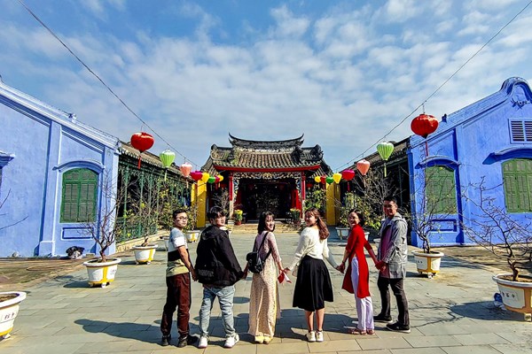 Tin ở mùa xuân mới - Anh 2
