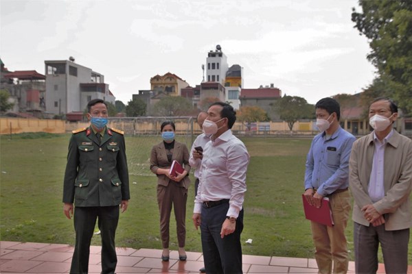 Doanh nghiệp ở huyện Cẩm Giàng hoạt động phải xét nghiệm cho công nhân - Anh 1