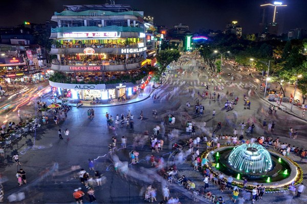 Sự tất yếu của kinh tế ban đêm - Anh 1