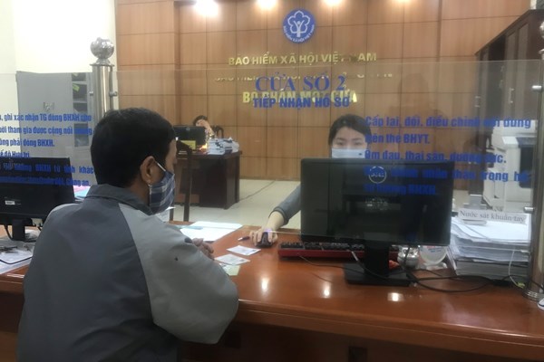 Chi trả lương hưu, trợ cấp BHXH tháng 3 và 4.2021 vào một kỳ - Anh 1