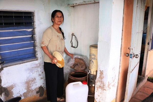 Dân khát giữa trung tâm thành phố - Anh 2