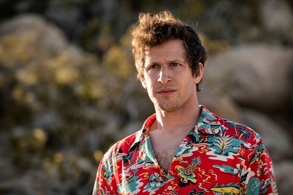 Nhạc sĩ người Mỹ Andy Samberg làm gì trong bộ phim siêu hài hước 