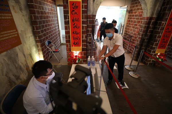 Di tích, danh thắng trên địa bàn Hà Nội mở cửa trở lại: Tham quan, chiêm bái với “5K” - Anh 1