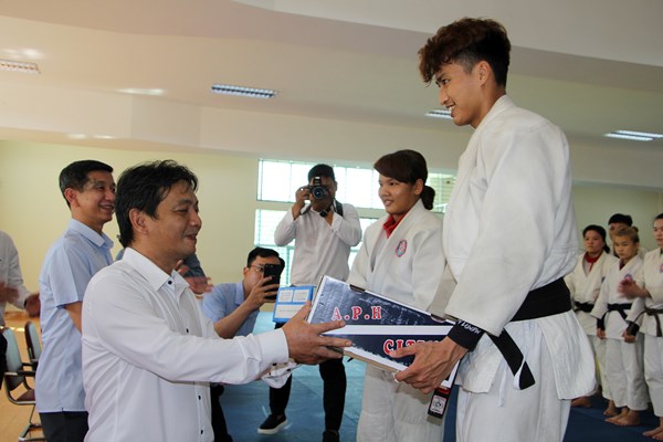 Trung tâm HLTT Quốc gia TP.HCM đặt mục tiêu 50 HCV tại SEA Games 31 và 20 HCV Para Games 11 - Anh 5