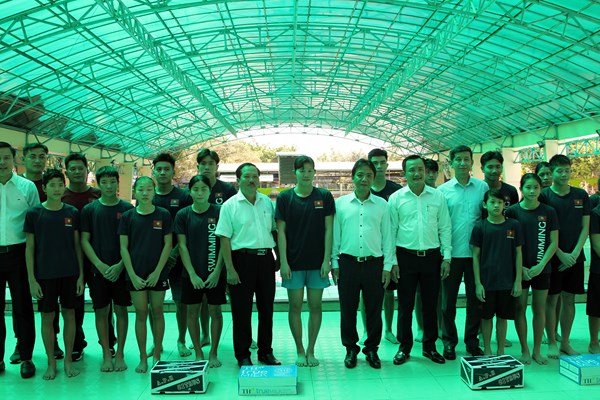 Nêu cao tinh thần đoàn kết, nỗ lực trong tập luyện và thi đấu - Anh 1
