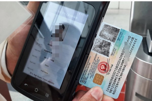 Nhiều thuận lợi của Căn cước công dân gắn chip - Anh 1