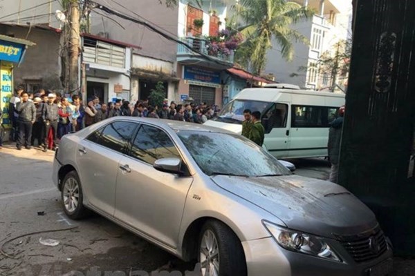 Bắc Kạn: Ôtô gây tai nạn khiến 1 phụ nữ đi bộ tử vong tại chỗ - Anh 1