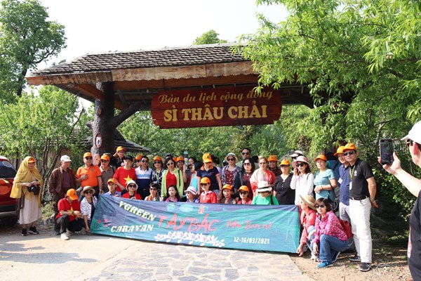 Tiêm chủng vắcxin kích cầu thị trường du lịch - Anh 1