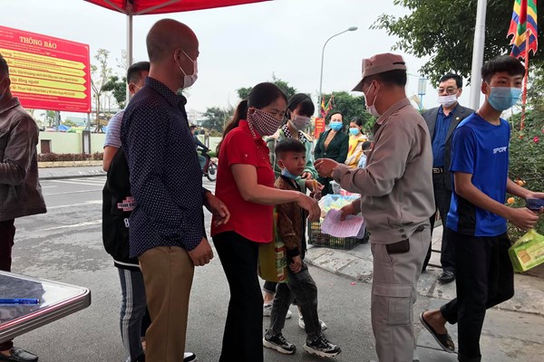 Phòng chống dịch tại các cơ sở tín ngưỡng, điểm sinh hoạt tôn giáo: Không thể chủ quan - Anh 5