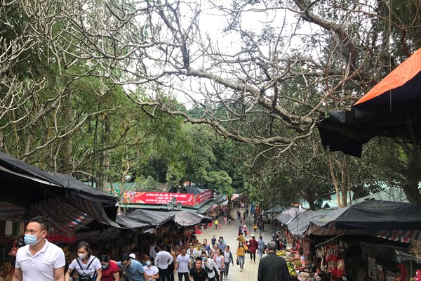 Phòng chống dịch tại các cơ sở tín ngưỡng, điểm sinh hoạt tôn giáo: Không thể chủ quan - Anh 1