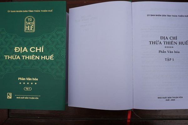 Khởi động “Tủ sách Huế” và ra mắt ấn phẩm Địa chí Văn hóa Huế - Anh 2