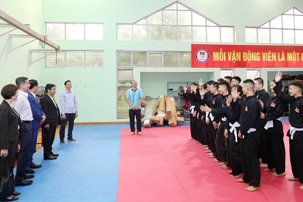 “Các VĐV hãy phát huy truyền thống tập luyện, thi đấu, mang vinh quang về cho Tổ quốc” - Anh 2