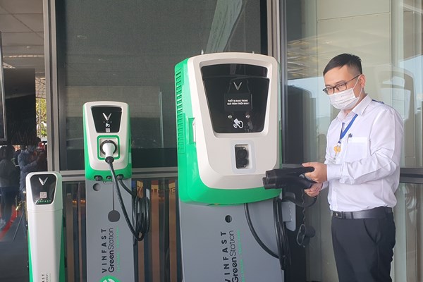 Đà Nẵng khuyến khích phát triển xe điện - Anh 1