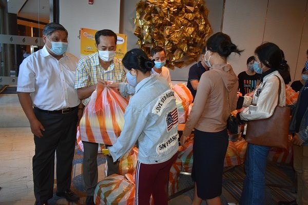 Đà Nẵng: Tiếp tục đề xuất các giải pháp hỗ trợ doanh nghiệp, người lao động ngành Du lịch - Anh 1