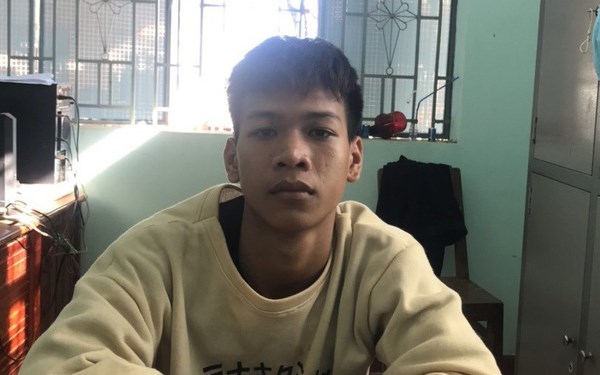 Mâu thuẫn giữa 2 nhóm học sinh, 1 người bị chém tử vong - Anh 1